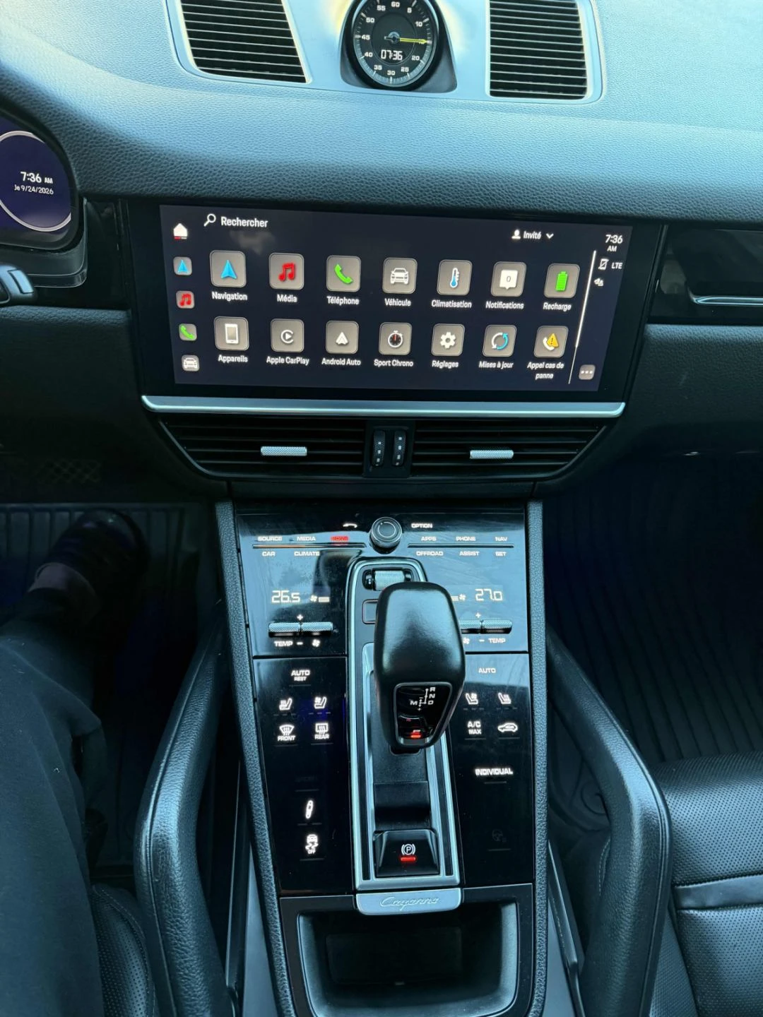 Porsche Cayenne E-hybrid* Distr* 360* Обдух* Пано* , снимка 8 - Автомобили и джипове - 56244952
