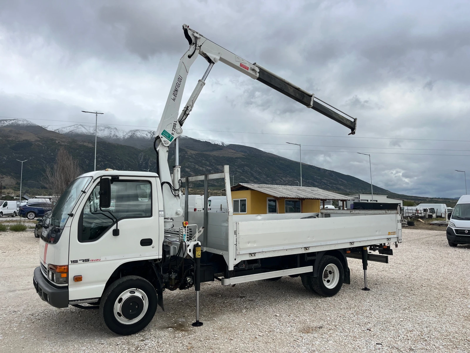 Isuzu Nqr БОРДОВИ С КРАН - изображение 9