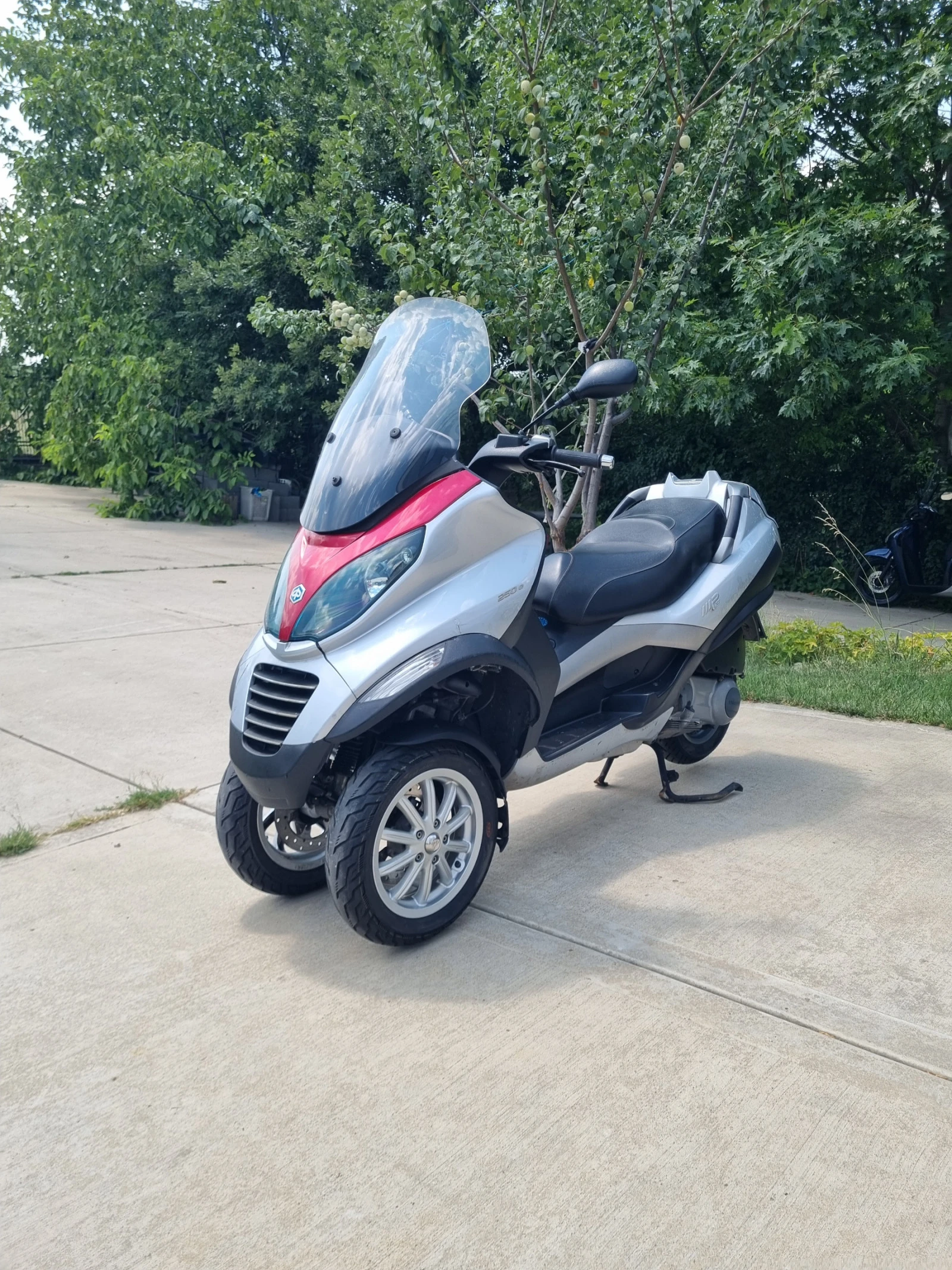 Piaggio Mp3 250i 2007 - изображение 4