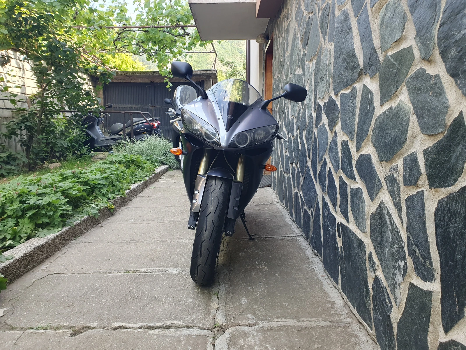 Yamaha YZF-R1 1000i Перфектен - изображение 3