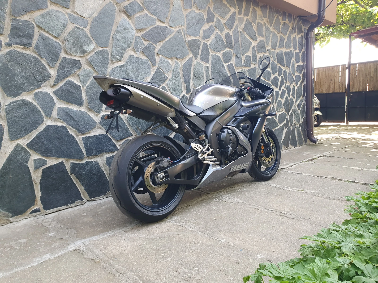 Yamaha YZF-R1 1000i Перфектен - изображение 4