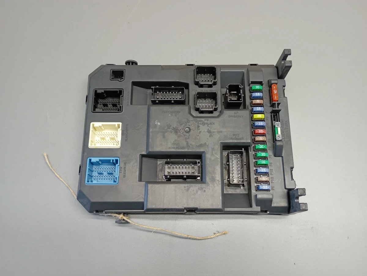 ��� ����� ������� �3 1.6� | Mobile.bg � ����������� 1