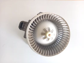 Вентилатор парно Тойота Рав4 2.2д БЕЗ РЕОСТАТ 