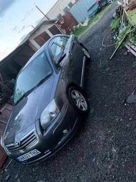 Toyota Avensis 1.8vvt-i 128к.с АВТОМАТ НА ЧАСТИ, снимка 3