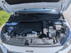 Peugeot 208 HYBRID, снимка 9