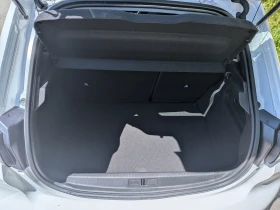 Peugeot 208 HYBRID, снимка 10