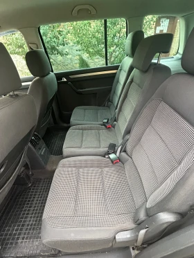 VW Touran 1.9 TDI 105 к.с., снимка 8