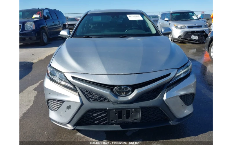 Toyota Camry 2.5L SE * LED, снимка 2 - Автомобили и джипове - 48222388