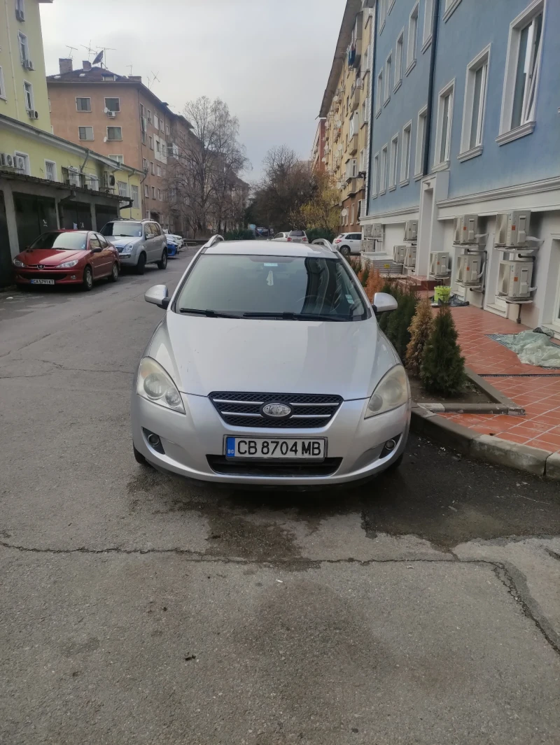 Kia Ceed, снимка 1 - Автомобили и джипове - 48290937