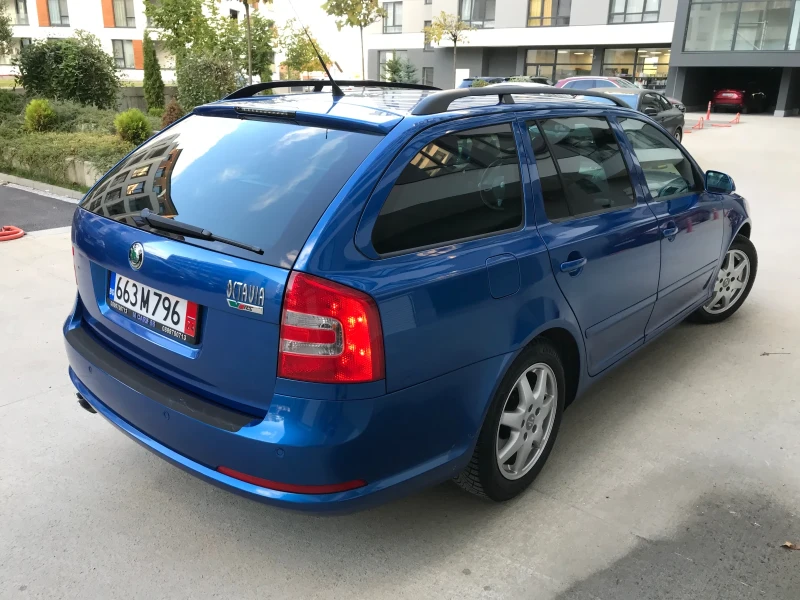 Skoda Octavia VRS 2.0TDI 170ph* 6ск* КОЖА* КСЕНОН* ПАРКТРОНИК* , снимка 8 - Автомобили и джипове - 48668146