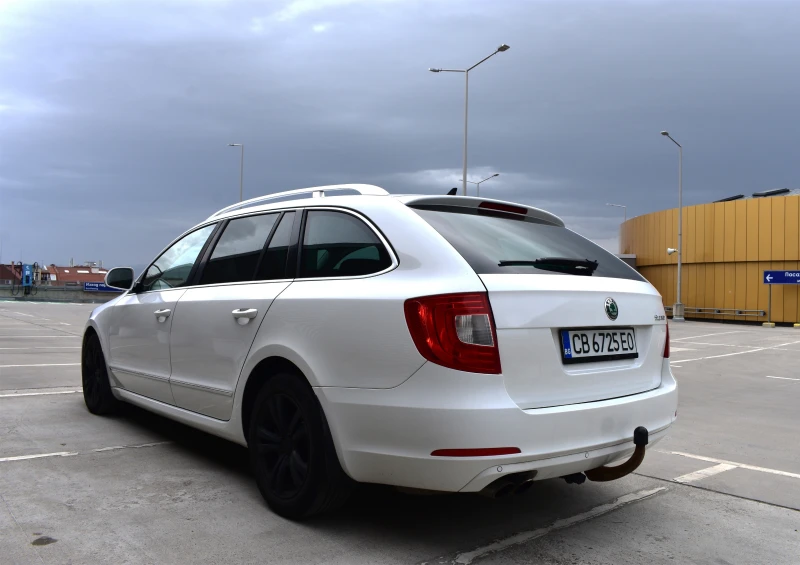 Skoda Superb, снимка 4 - Автомобили и джипове - 49456862