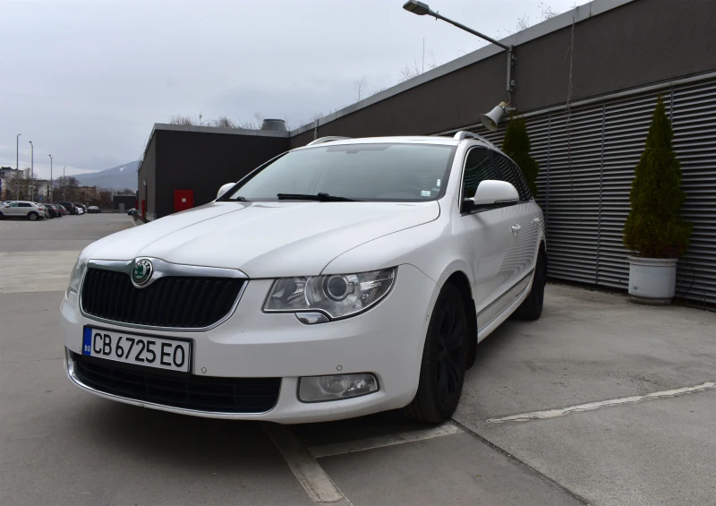 Skoda Superb, снимка 3 - Автомобили и джипове - 49456862