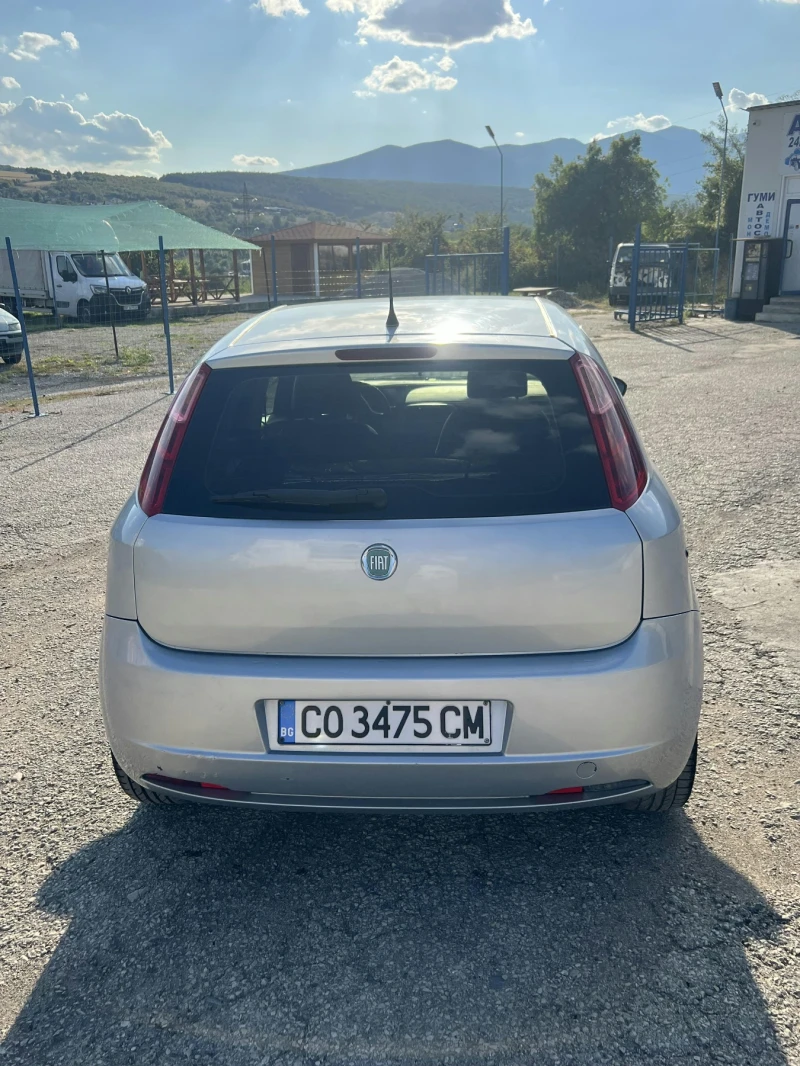 Fiat Punto 1.9 Multijet, снимка 4 - Автомобили и джипове - 49560712