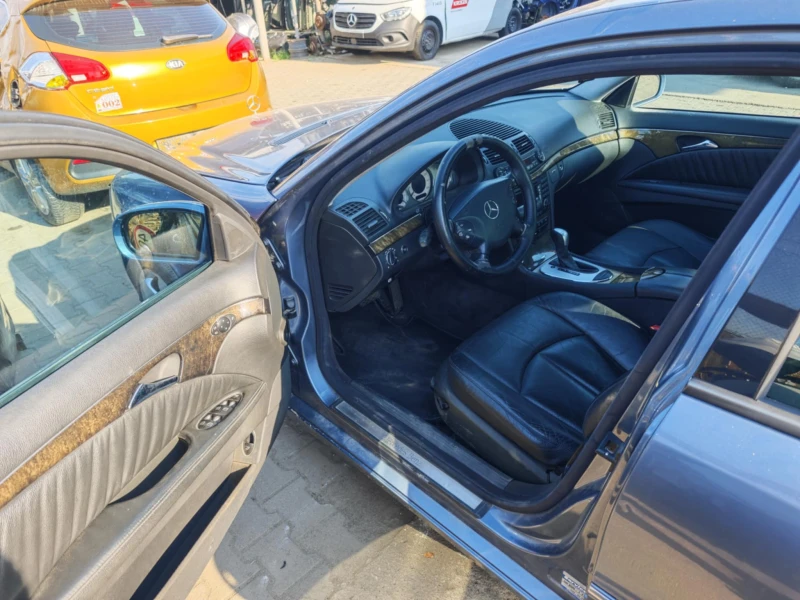 Mercedes-Benz E 270 CDI, снимка 6 - Автомобили и джипове - 51112781
