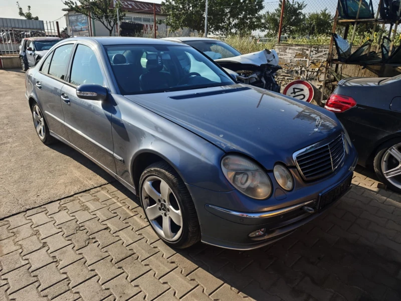Mercedes-Benz E 270 CDI, снимка 2 - Автомобили и джипове - 51112781
