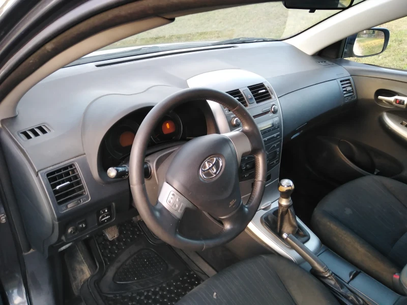 Toyota Corolla, снимка 6 - Автомобили и джипове - 52398328