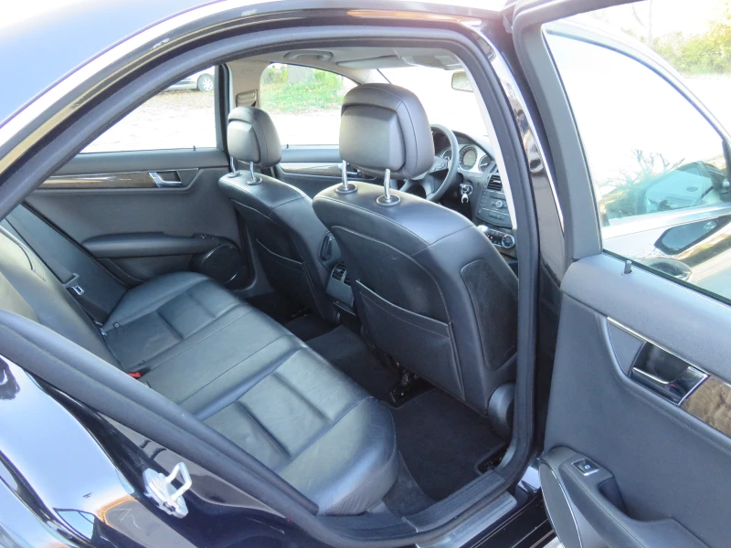 Mercedes-Benz C 320 * * * 320CDI 4-MATIC AMG PACK AVANTGARDE* * * , снимка 11 - Автомобили и джипове - 52420404