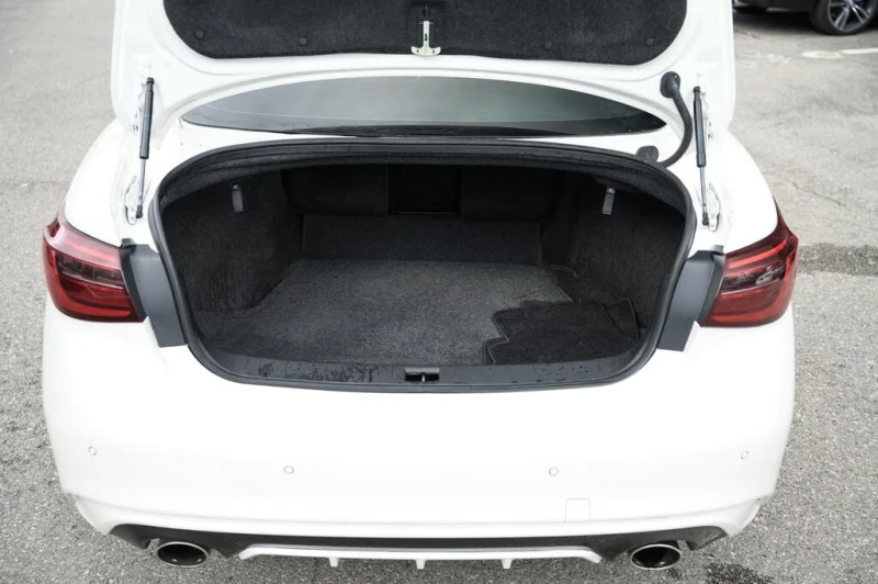 Infiniti Q50 Red Sport* 400* RWD* АвтоКредит* (ЦЕНА ДО БГ), снимка 17 - Автомобили и джипове - 53035745