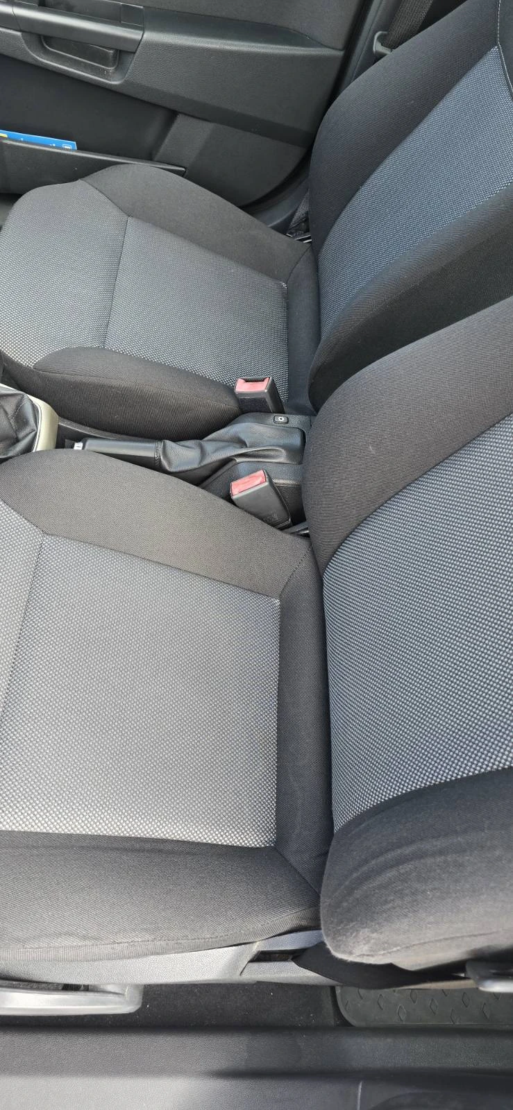 Opel Astra 1.7 Ecoflex, снимка 9 - Автомобили и джипове - 54511392