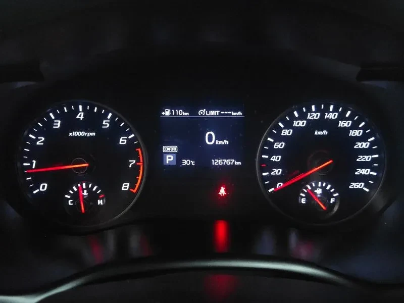 Kia Stinger 2.0 Turbo 2Wd Platinum, снимка 8 - Автомобили и джипове - 55899972