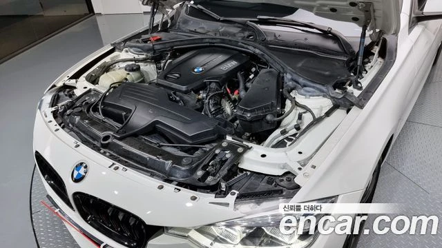BMW 320, снимка 6 - Автомобили и джипове - 56077646