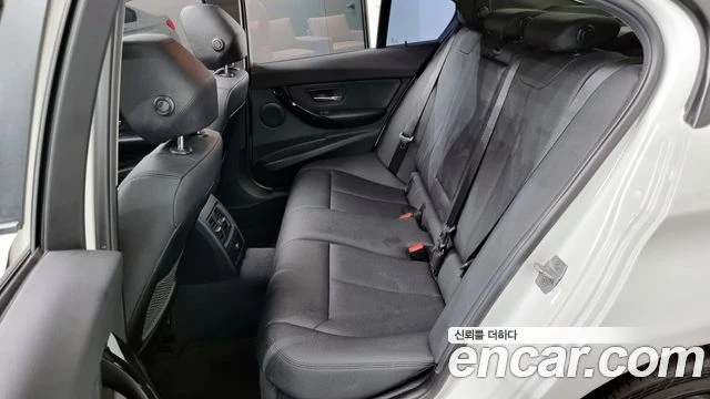 BMW 320, снимка 12 - Автомобили и джипове - 56077646