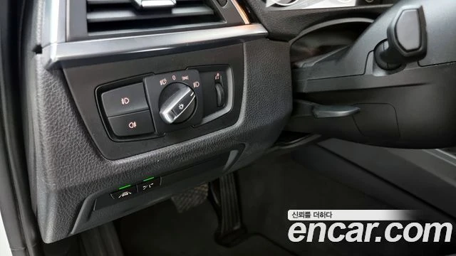 BMW 320, снимка 16 - Автомобили и джипове - 56077646