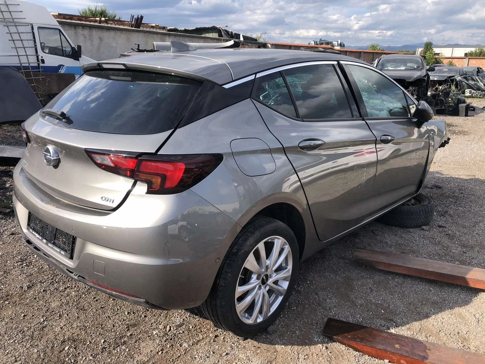 Opel Astra 1.6cdti 136 кс на части - [1] 