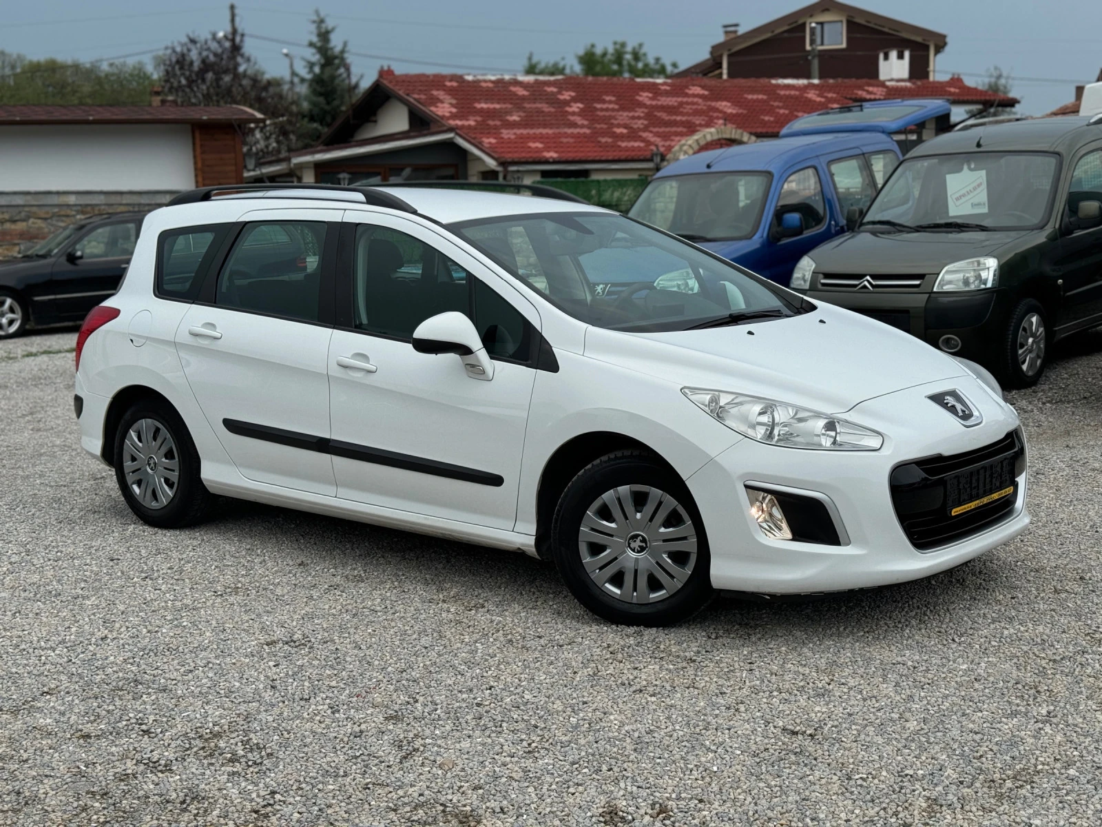 Peugeot 308 1.6HDI 112кс 6ск КЛИМАТИК НАВИГАЦИЯ  - изображение 7