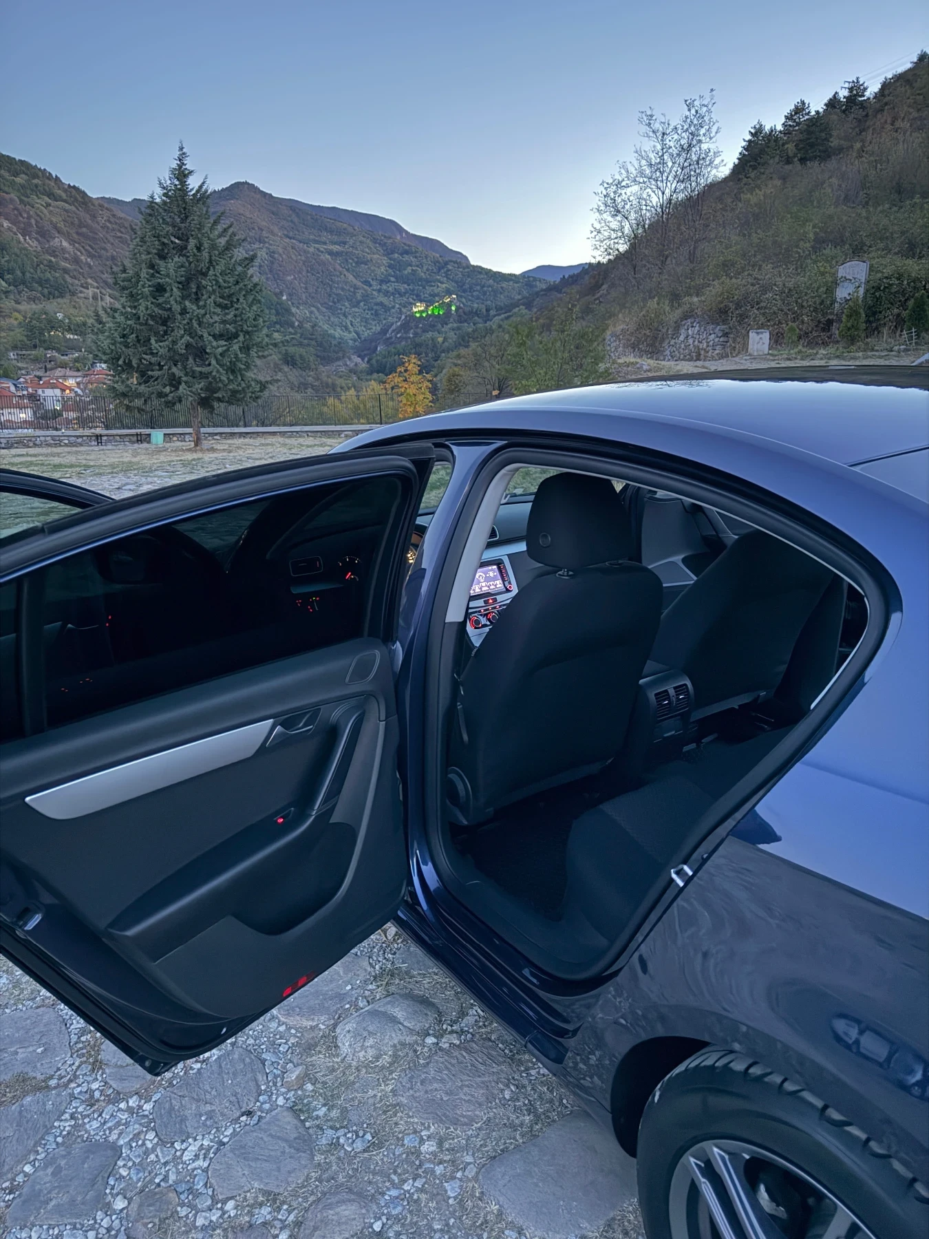 VW Passat B7 | Mobile.bg   12