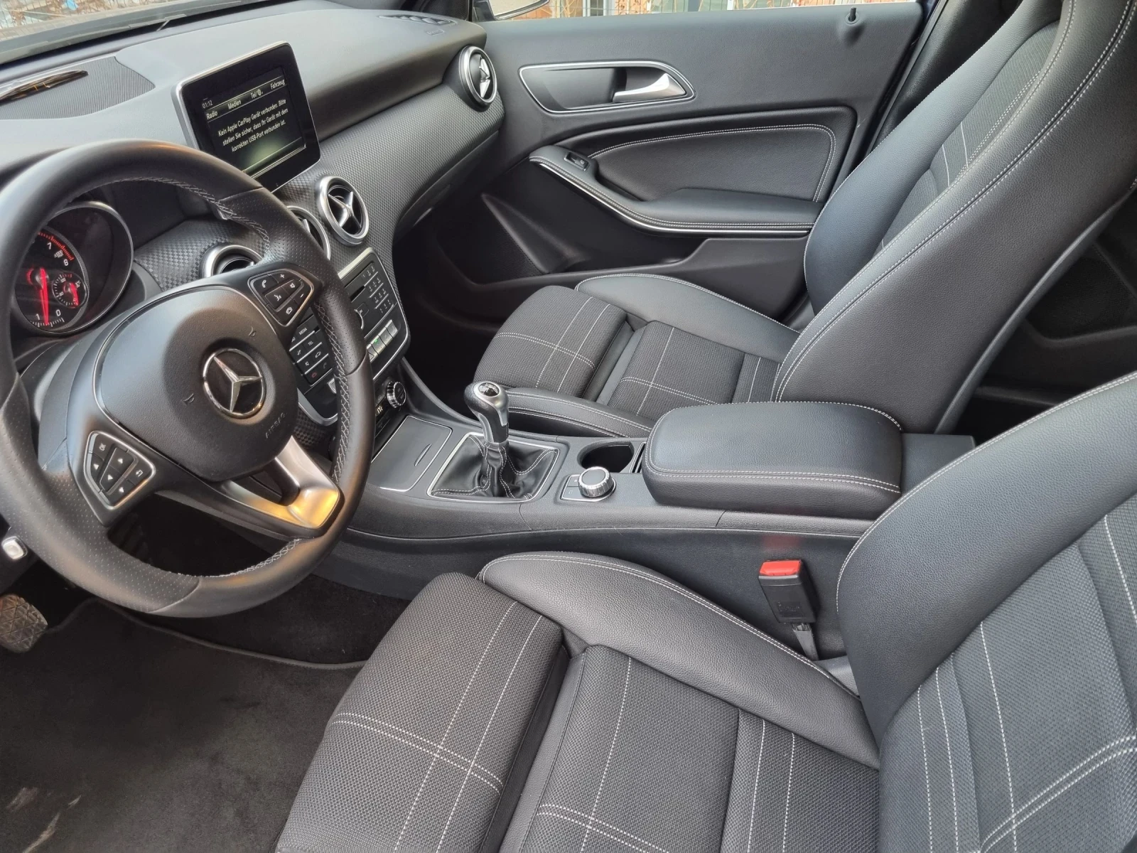 Mercedes-Benz A 180 AMG LINE - изображение 10