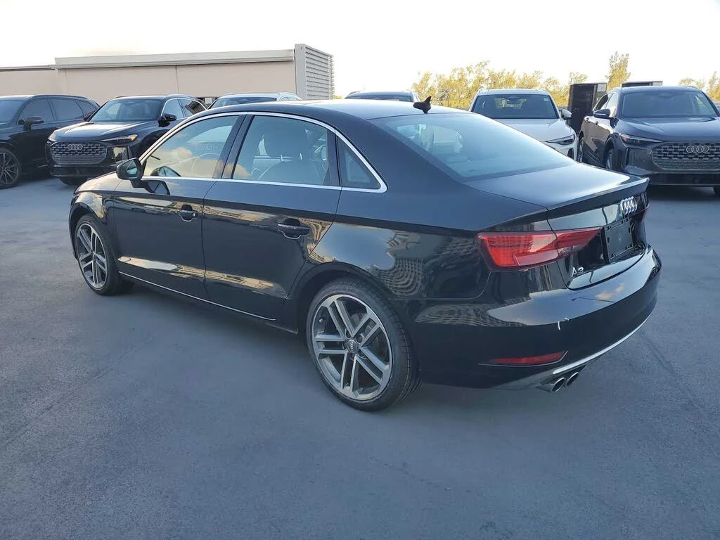 Audi A3 * Premium Plus* HeadUp* АвтоКредит* (ЦЕНА ДО БГ) - изображение 6