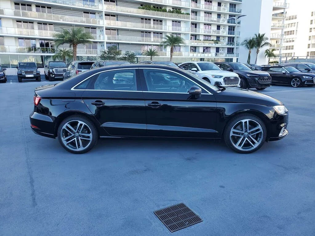 Audi A3 * Premium Plus* HeadUp* АвтоКредит* (ЦЕНА ДО БГ) - изображение 3