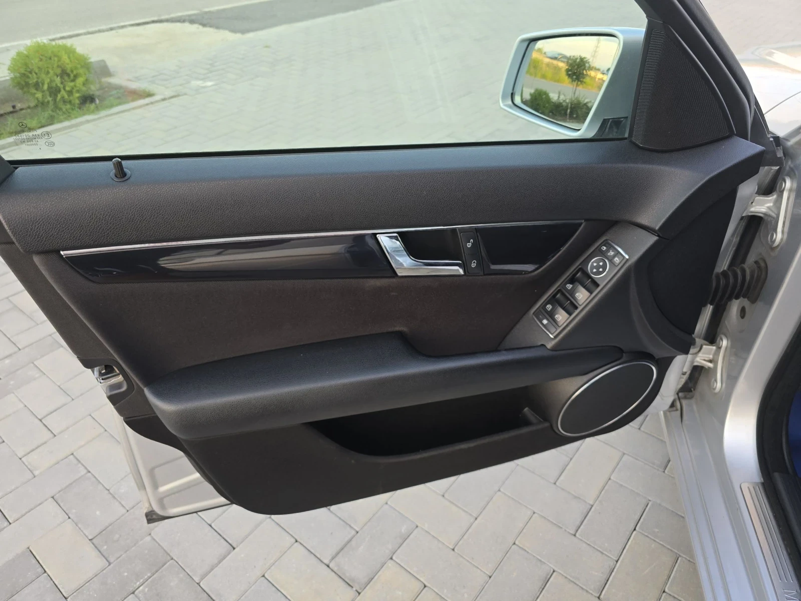 Mercedes-Benz C 200 2.2/646/РЪЧКА 6 СКОРОСТИ - изображение 10