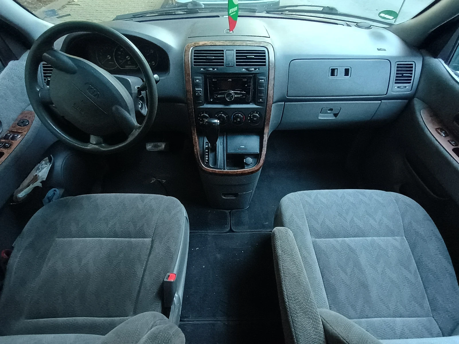 Kia Carnival 2, 5 V6 газ 5+ 1 - изображение 5