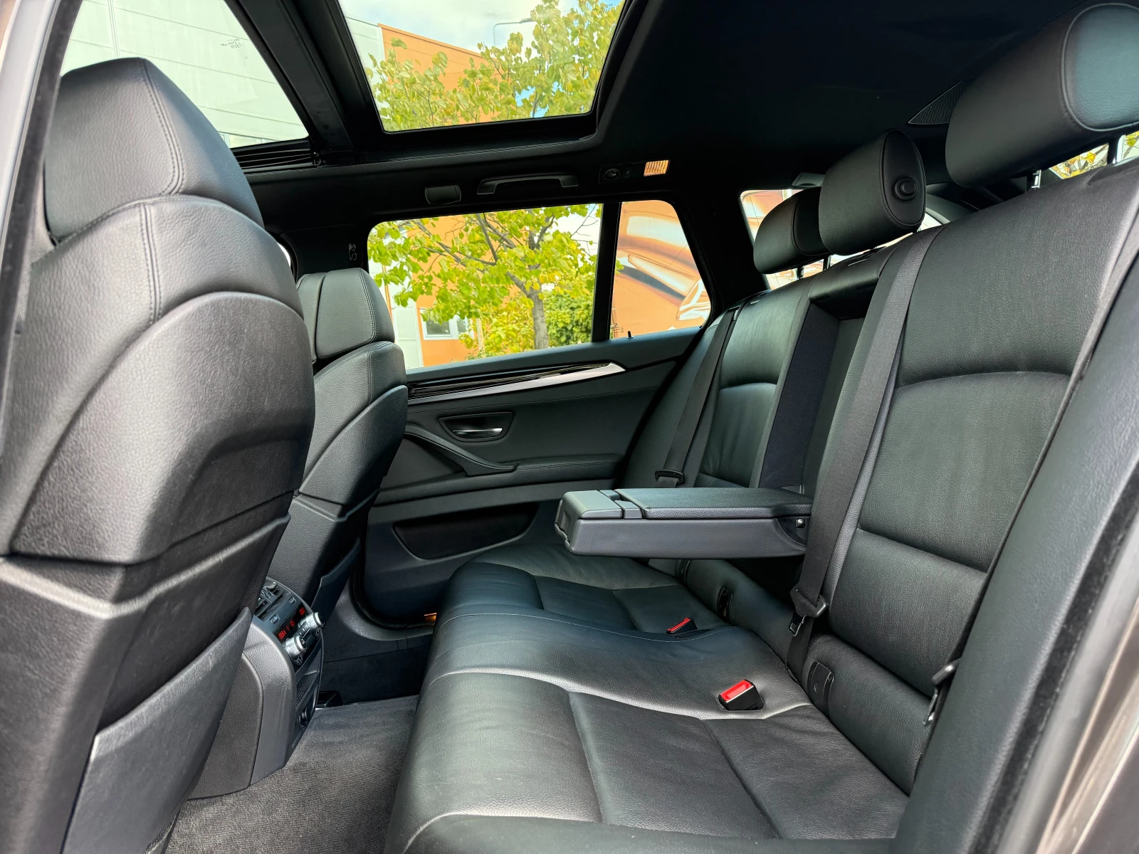 BMW 535 3.0d 313 к.с. XDrive - изображение 9