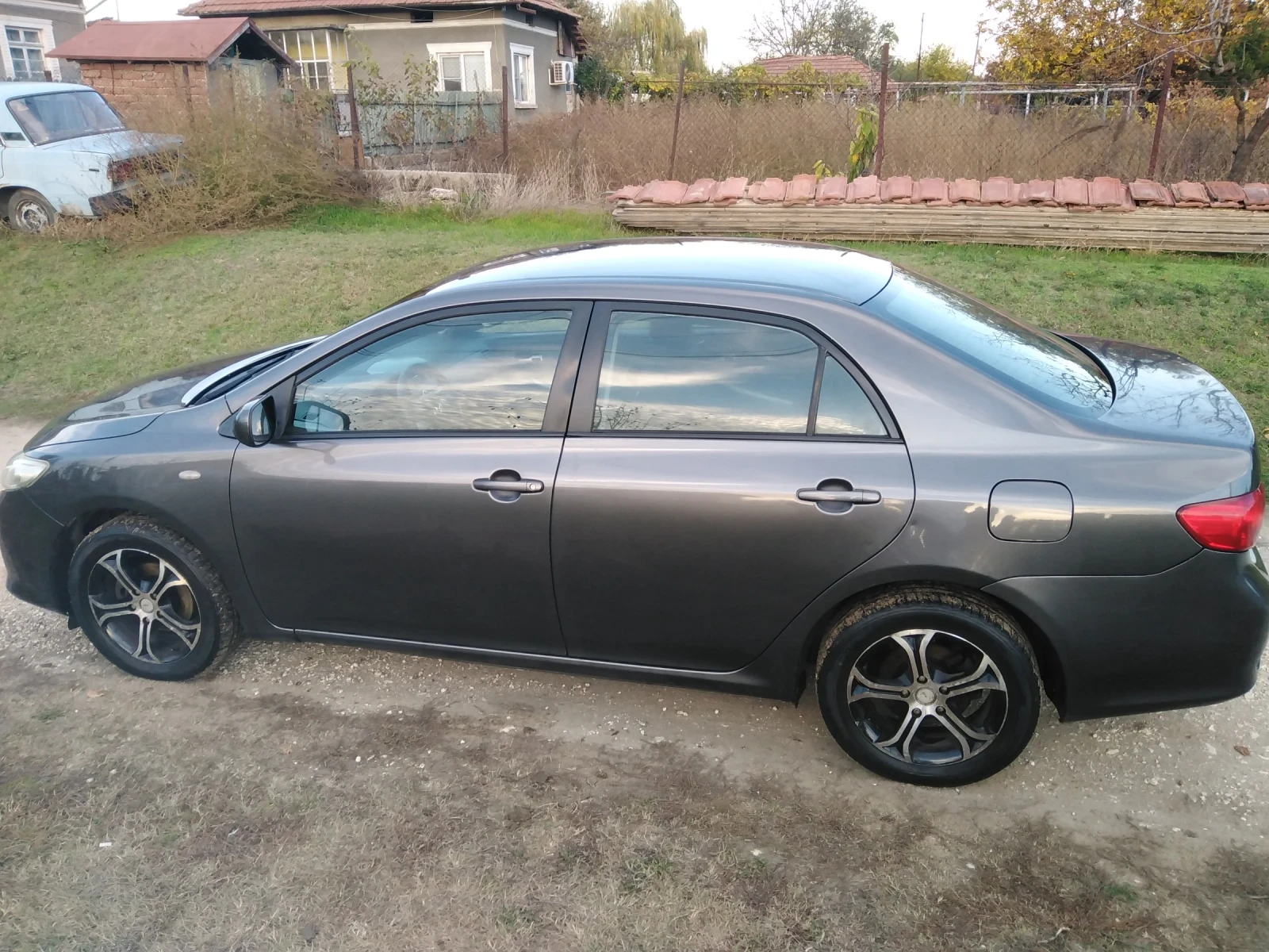 Toyota Corolla  - изображение 2