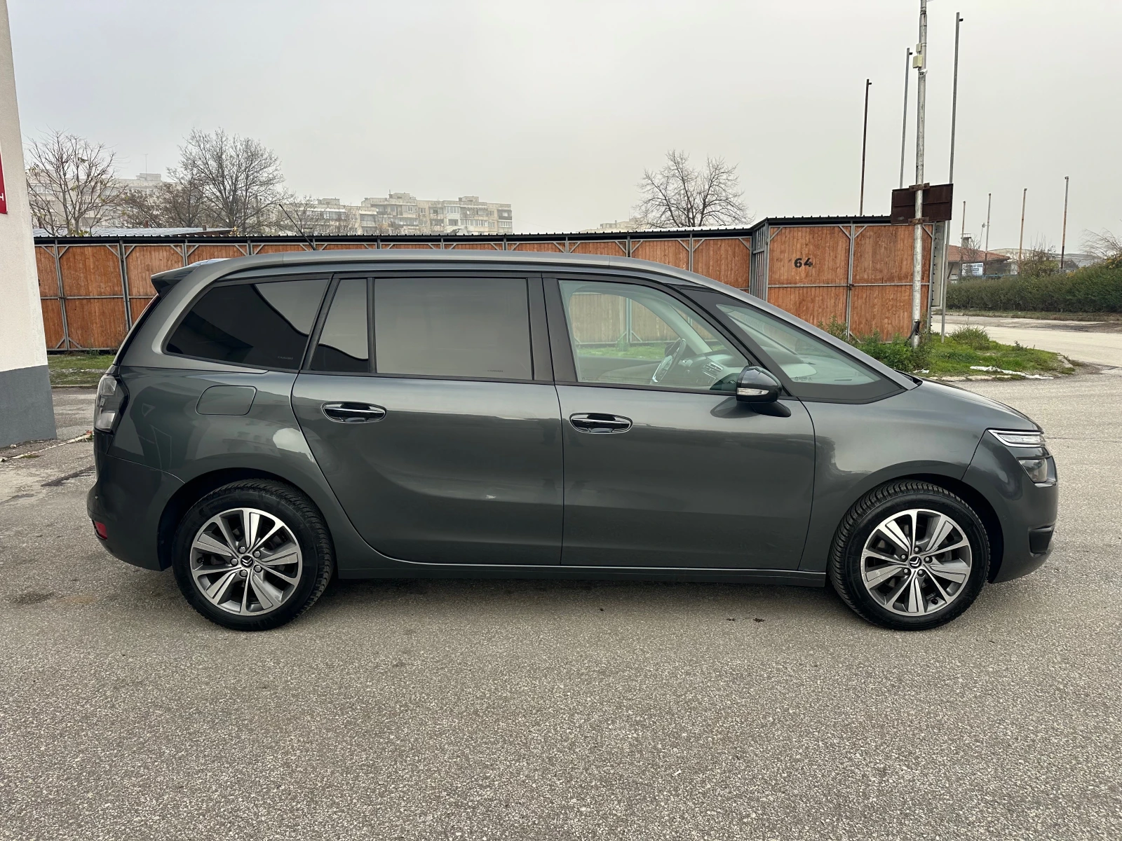 Citroen C4 Picasso 2.0HDI Exclusive Design  | Mobile.bg   8