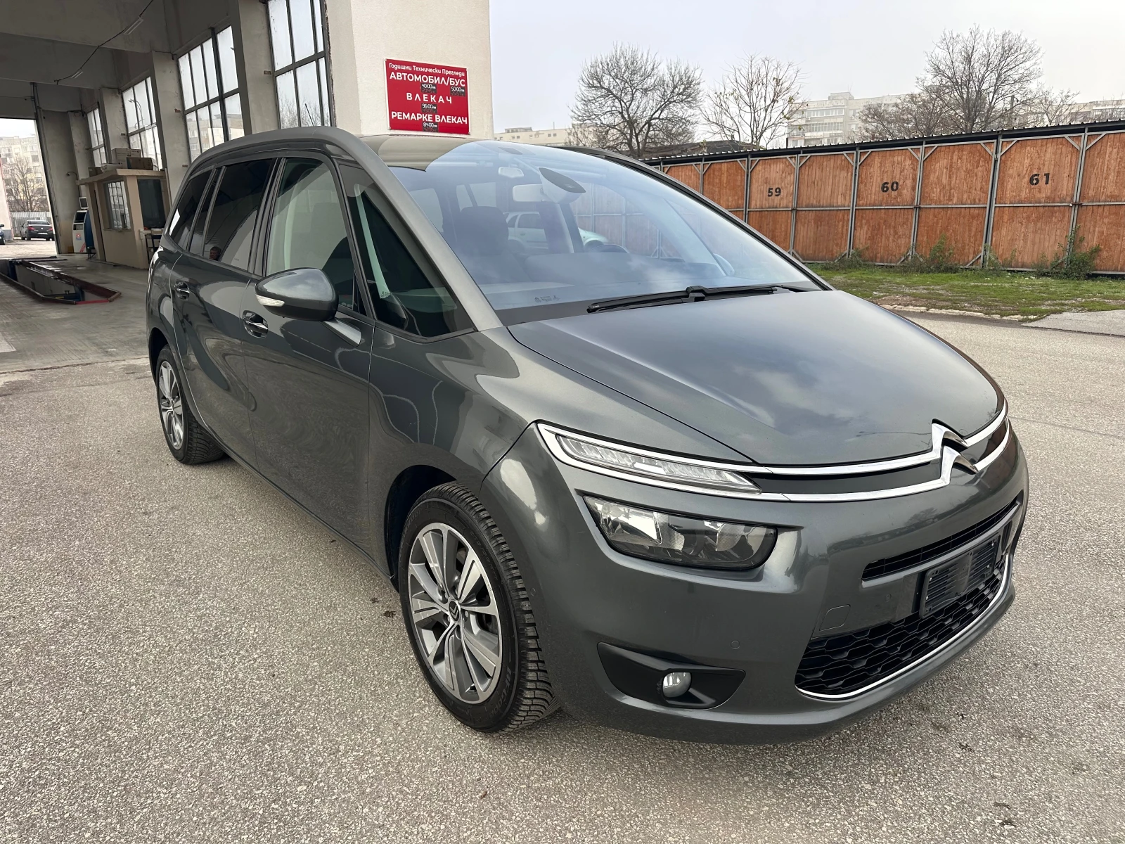 Citroen C4 Picasso 2.0HDI Exclusive Design  | Mobile.bg   9