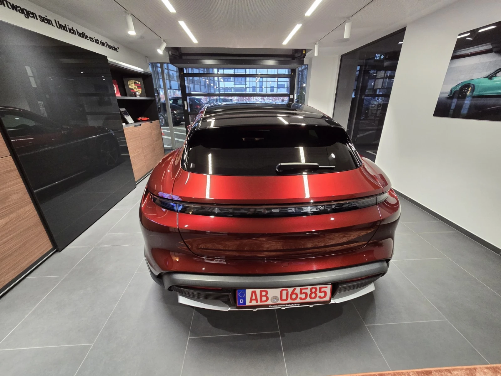 Porsche Taycan TAYCAN 4 - изображение 9