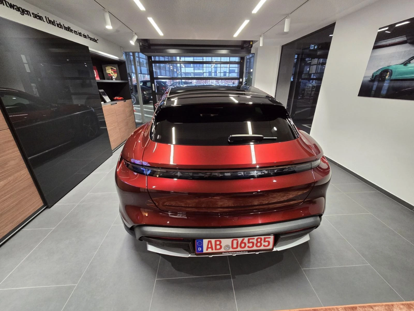 Porsche Taycan TAYCAN 4 - изображение 3