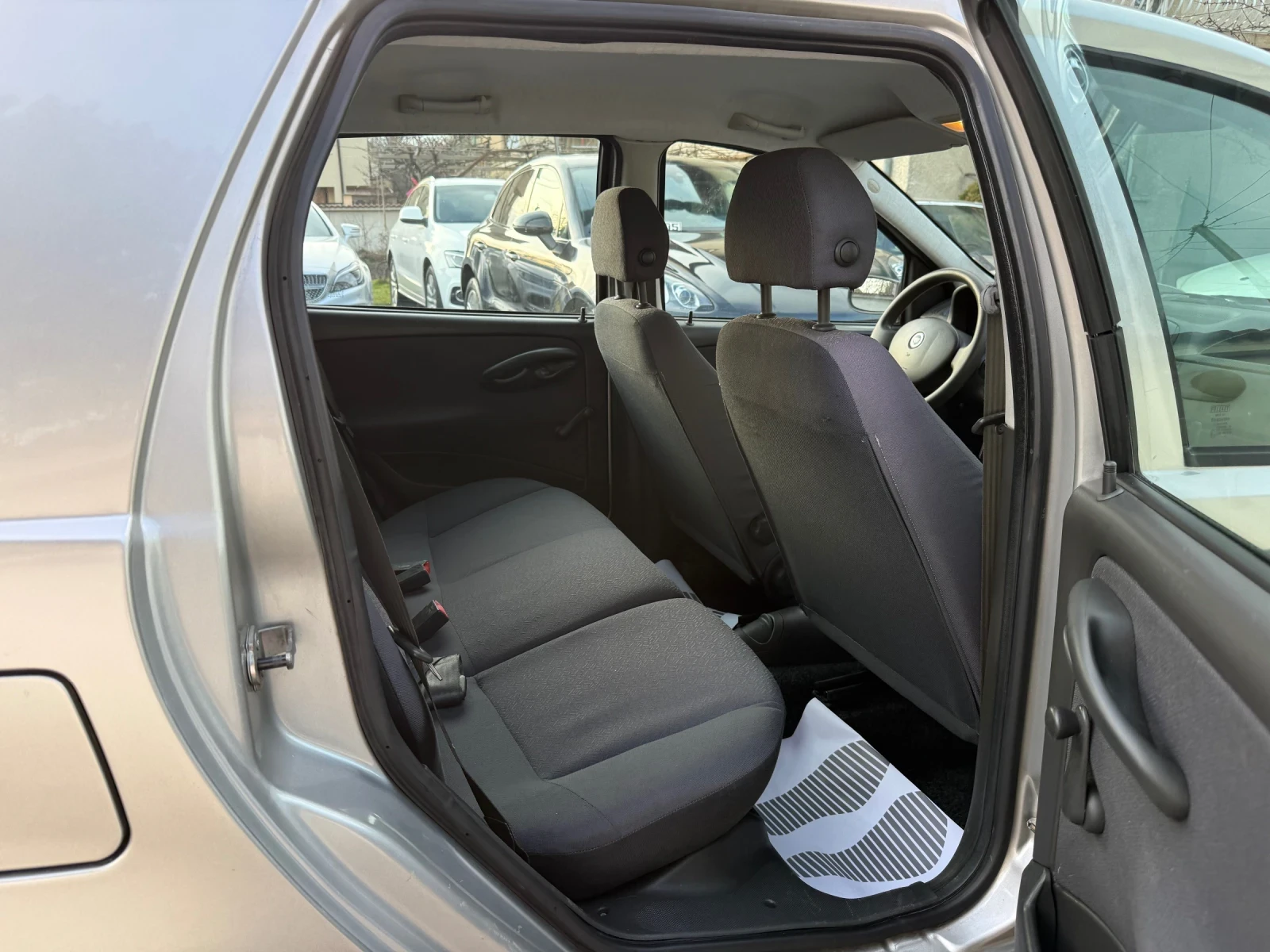 Fiat Punto 1.3M-JET , снимка 14 - Автомобили и джипове - 53760338