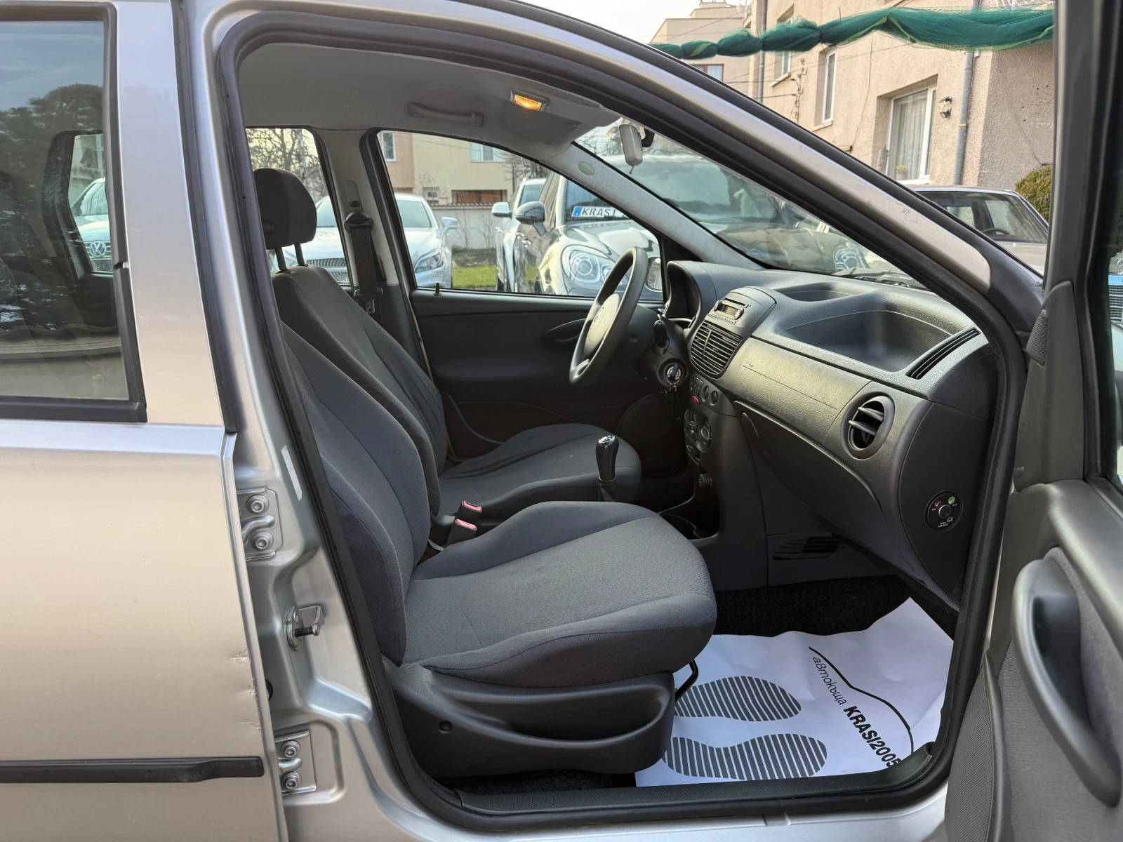 Fiat Punto 1.3M-JET , снимка 13 - Автомобили и джипове - 53760338