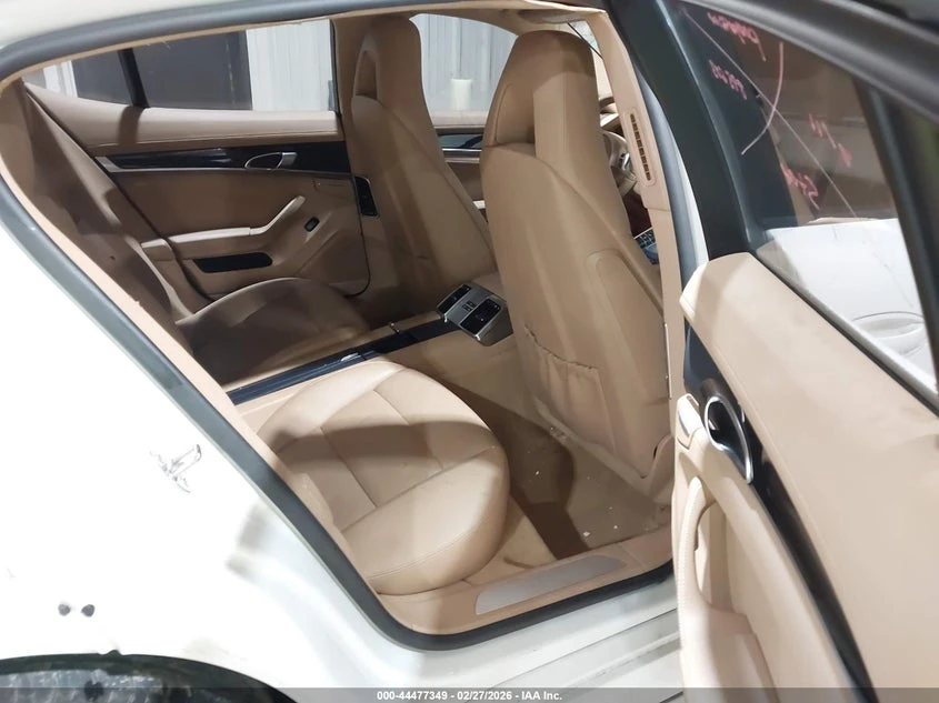 Porsche Panamera 3.6l 4, снимка 8 - Автомобили и джипове - 53971683