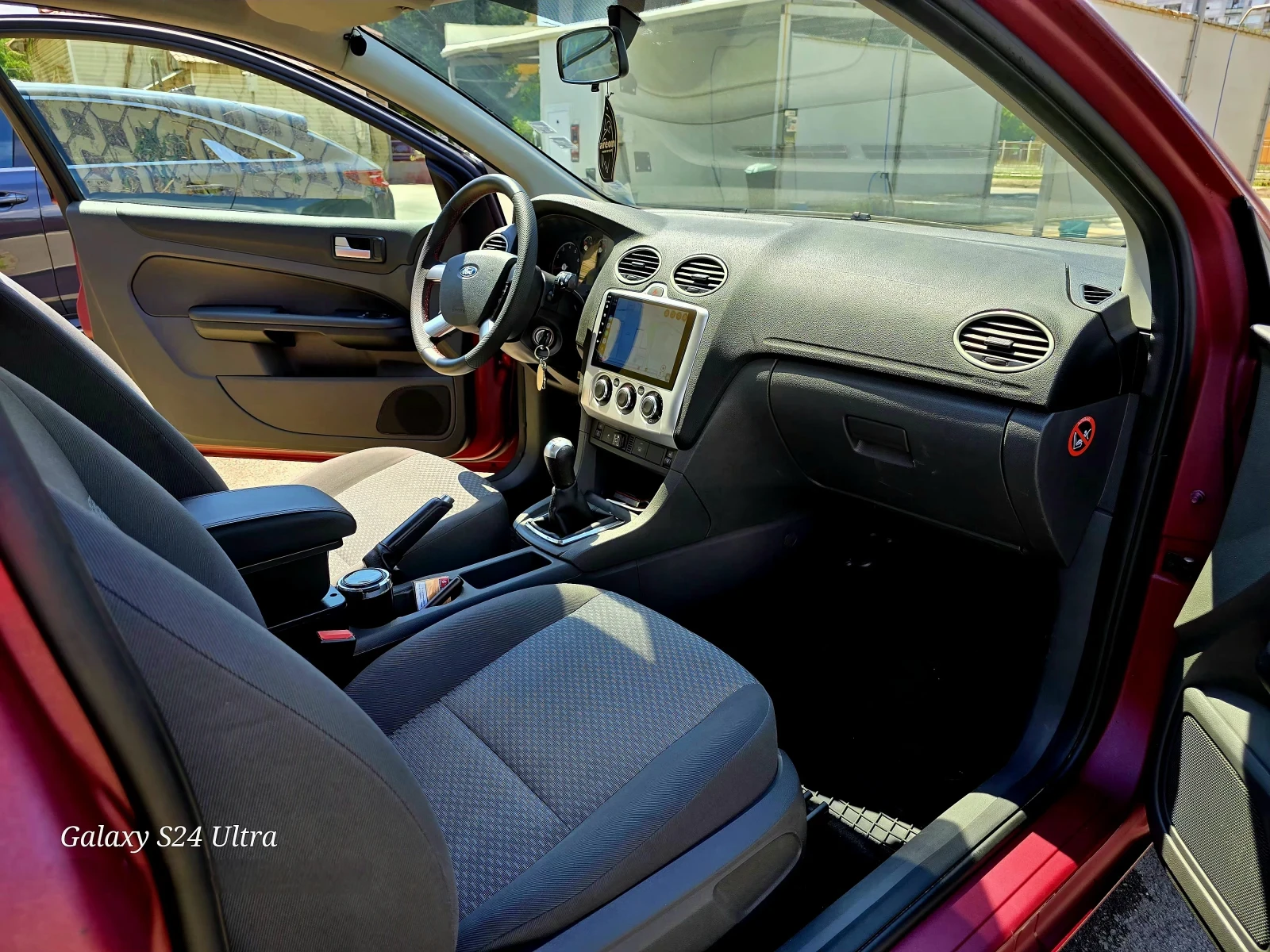 Ford Focus 1.6 16v 74kw Benzin-Gaz, снимка 13 - Автомобили и джипове - 54159873