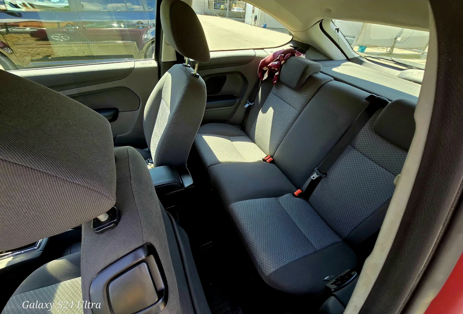 Ford Focus 1.6 16v 74kw Benzin-Gaz, снимка 14 - Автомобили и джипове - 54159873