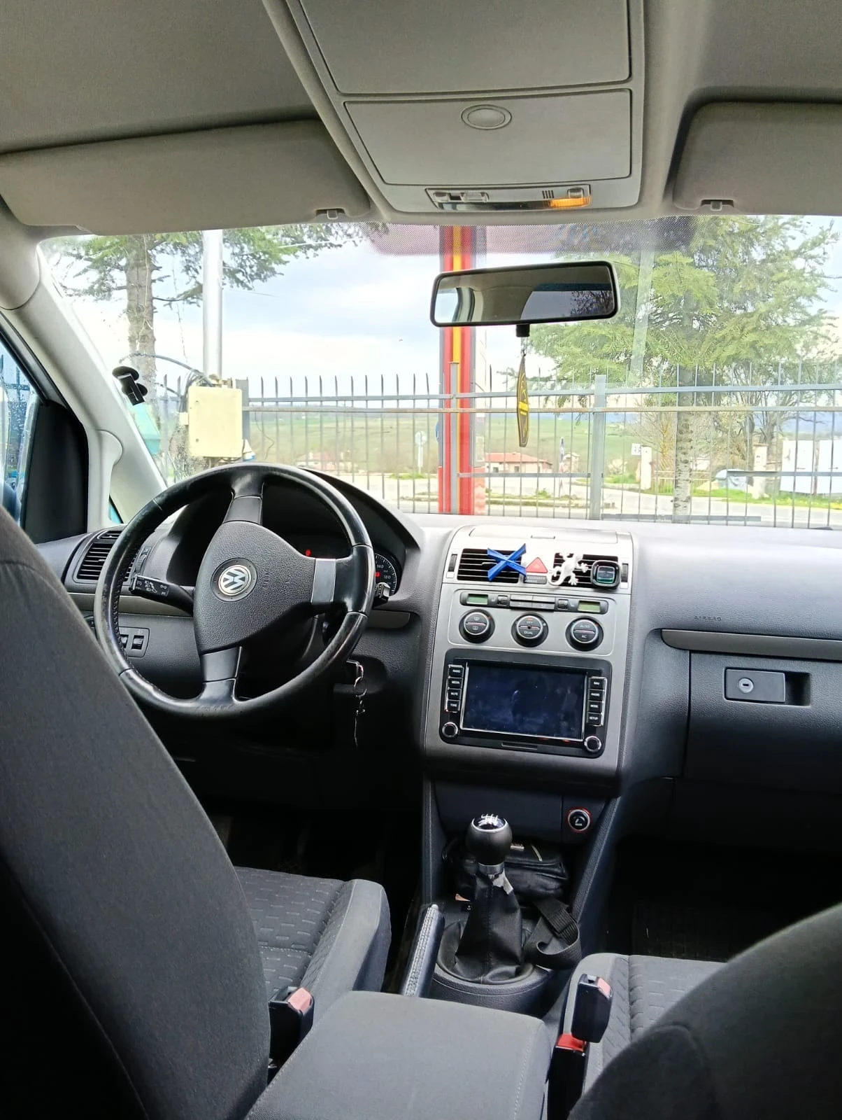 VW Touran, снимка 7 - Автомобили и джипове - 54172114