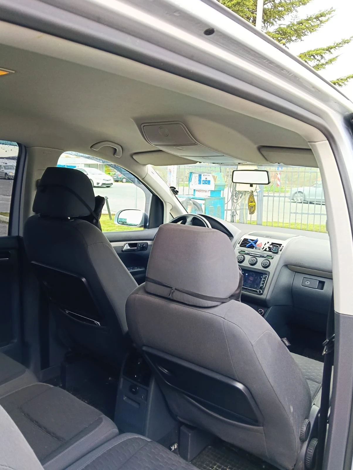 VW Touran, снимка 6 - Автомобили и джипове - 54172114