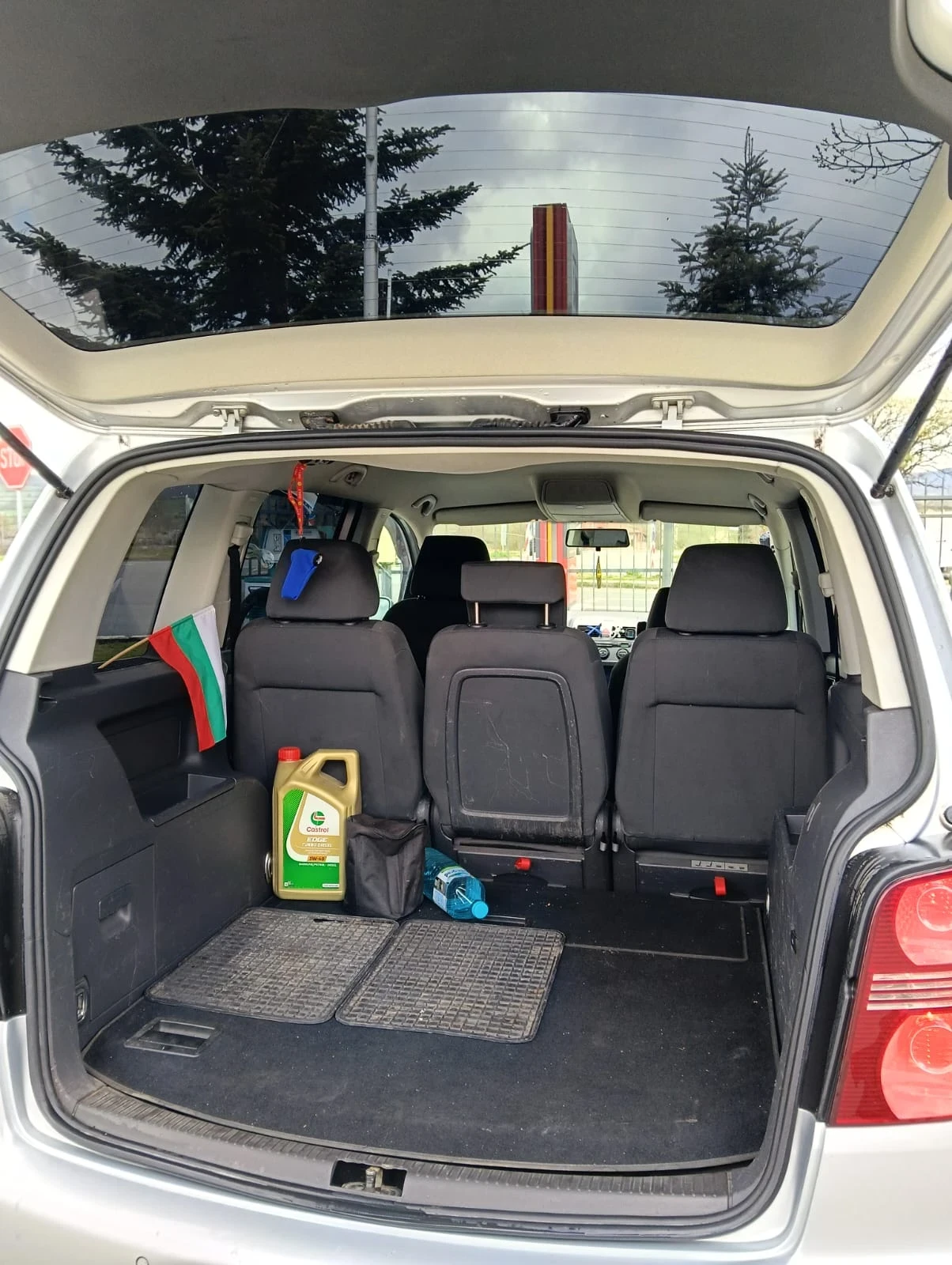 VW Touran, снимка 5 - Автомобили и джипове - 54172114