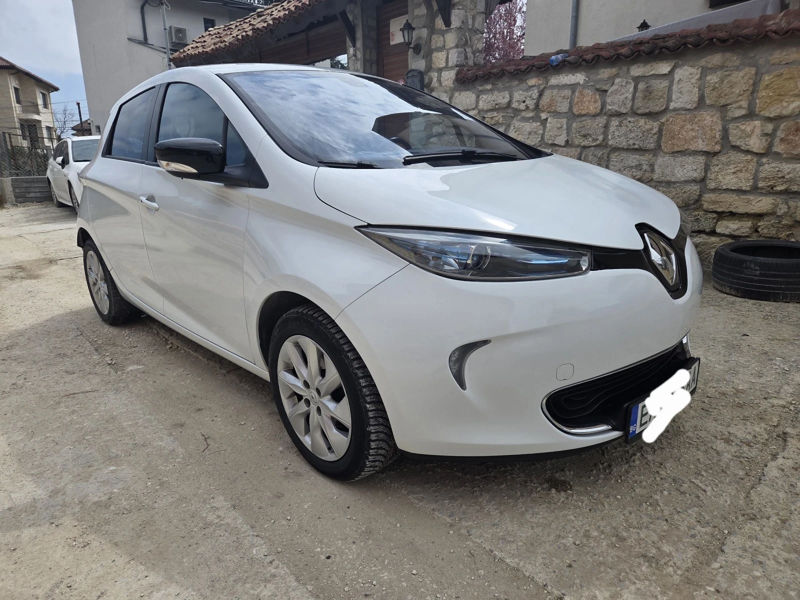 Renault Zoe, снимка 4 - Автомобили и джипове - 54373963